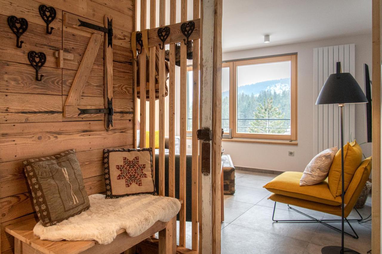Terre De Sapins - Gites Nature Haut De Gamme Avec Sauna Au Coeur Du Lac Blanc Orbey Exteriör bild